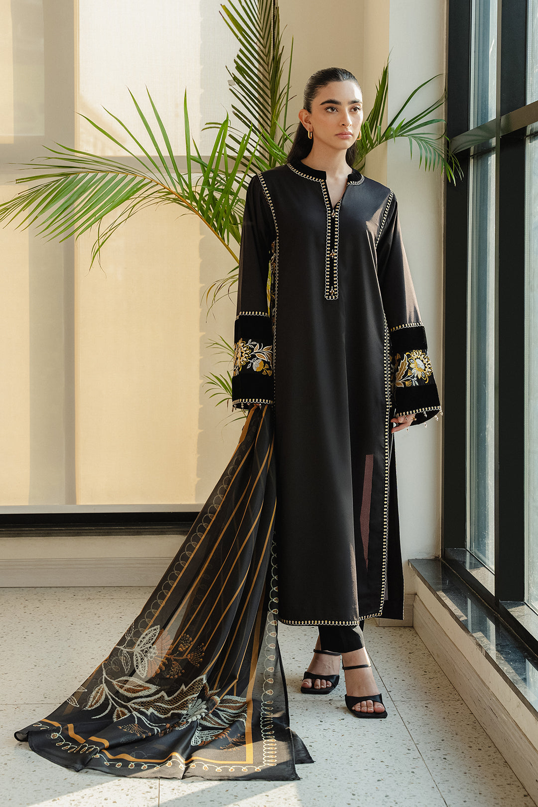 Midnight Flower Embroidery Stiched|3-Piece